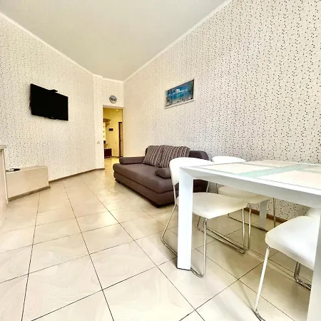 Arcadia Luxury In Gagarin Plato 9 Apartment