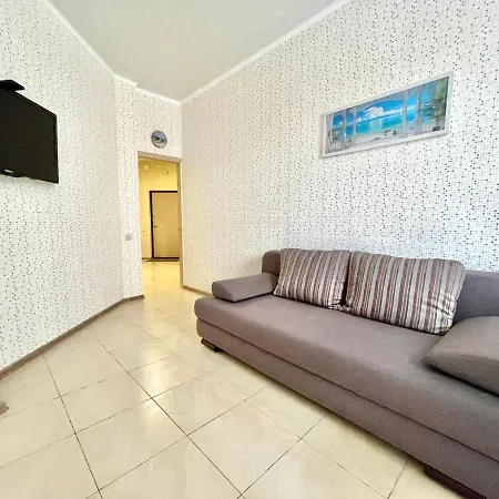 Апартаменти Arcadia Luxury In Gagarin Plato 9 *